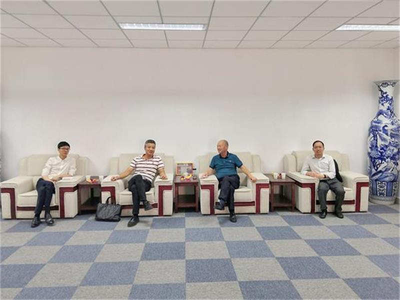 清华研究院陆院长一行 来买球线上平台,买球（中国）共商产业规划